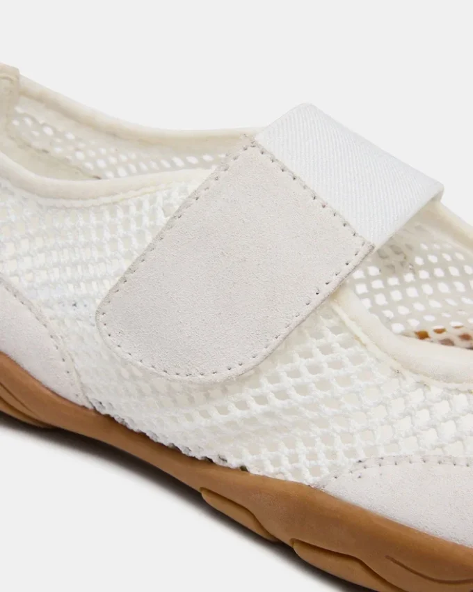 Banks White Mesh