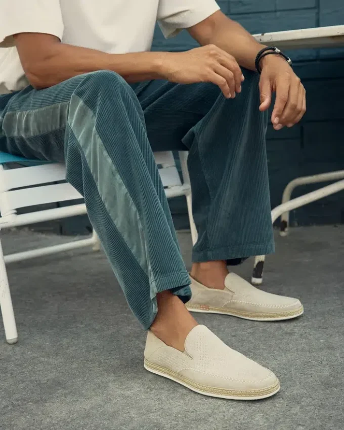 Caydenn Off-White