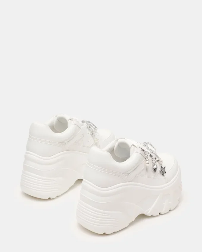 Fifi White Fifi White