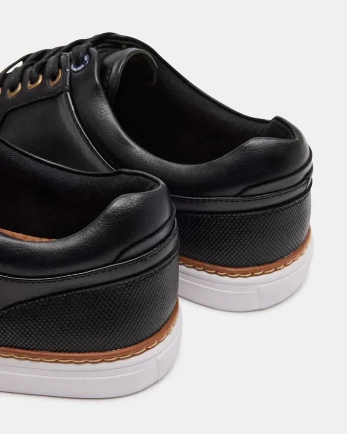 Guss Black