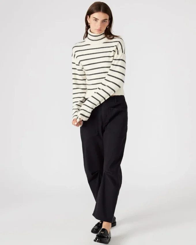 Sweter Narsha biały/czarny